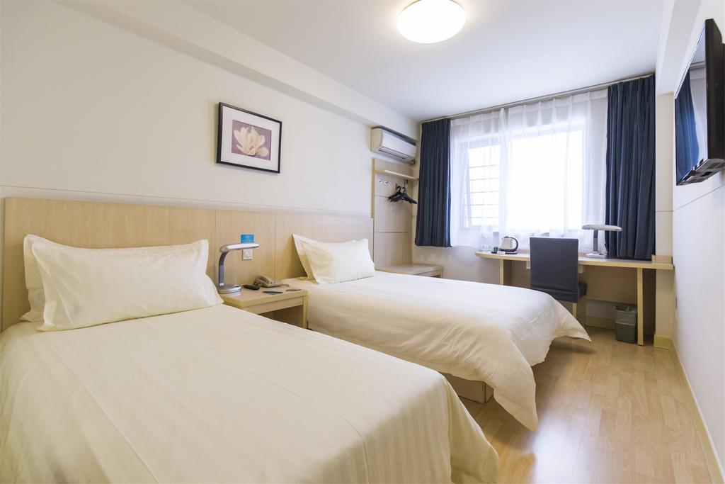 Jingjiang Inn Shanghai Jiading Chengzhong Road Exterior photo